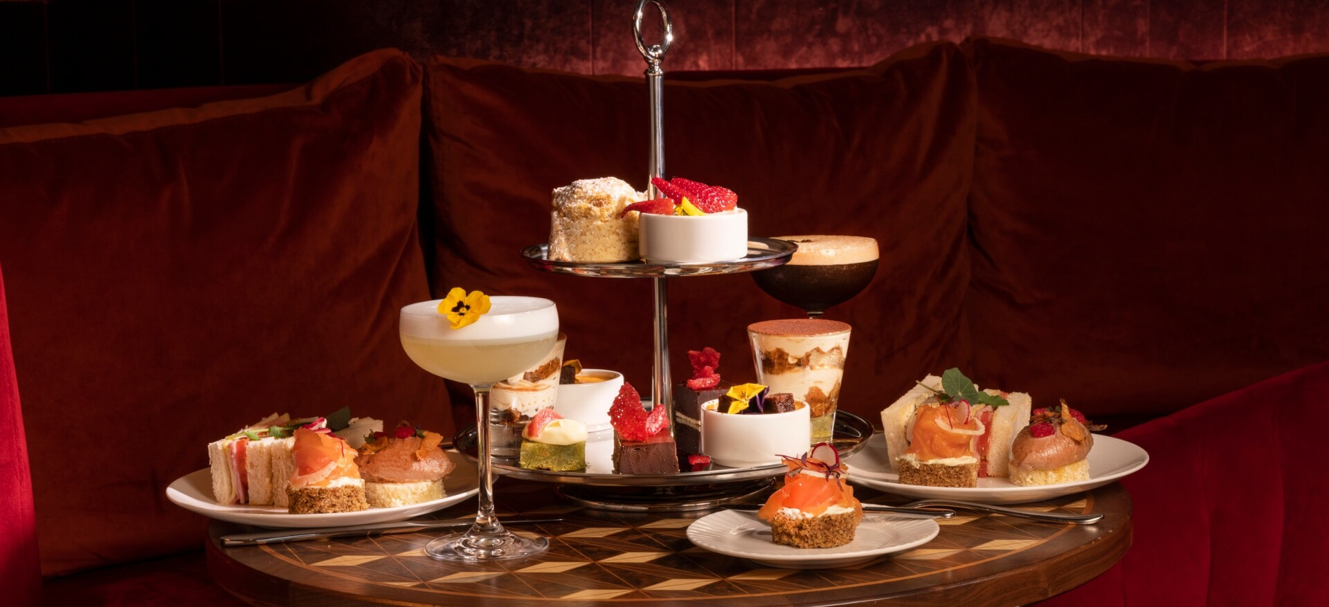Afternoon tea ruby room www.bvcxzasdwe.live_v3